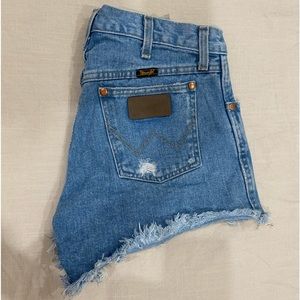 Wrangler denim shorts light wash distressed